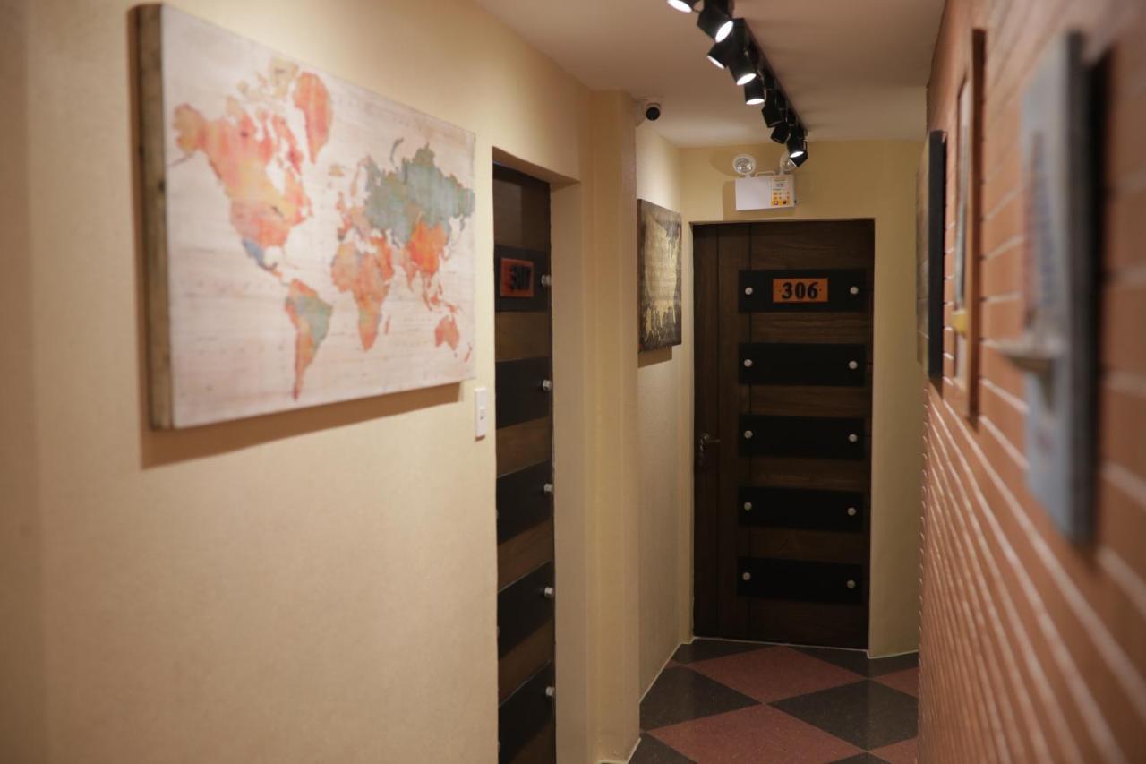 Cerca Hotel Balabag  Buitenkant foto