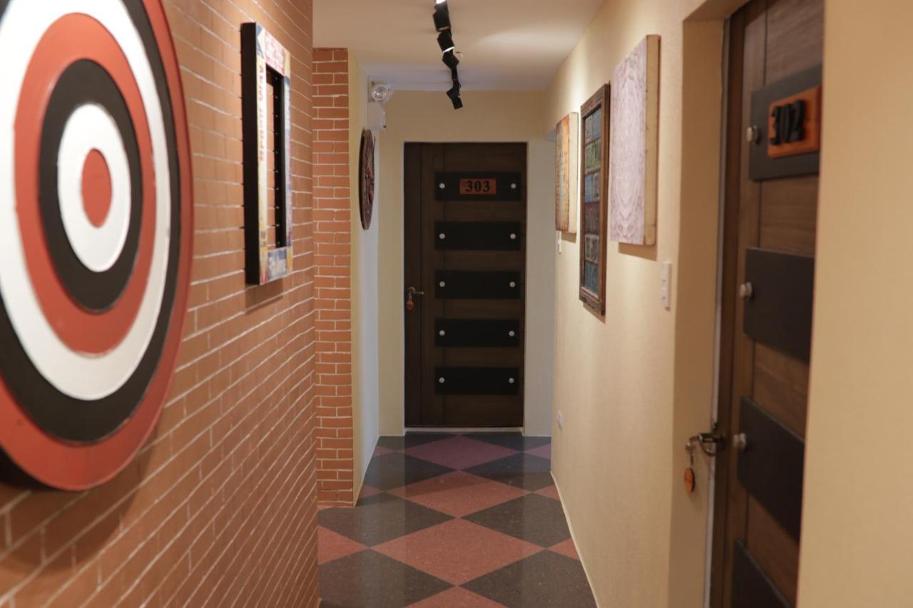 Cerca Hotel Balabag  Buitenkant foto