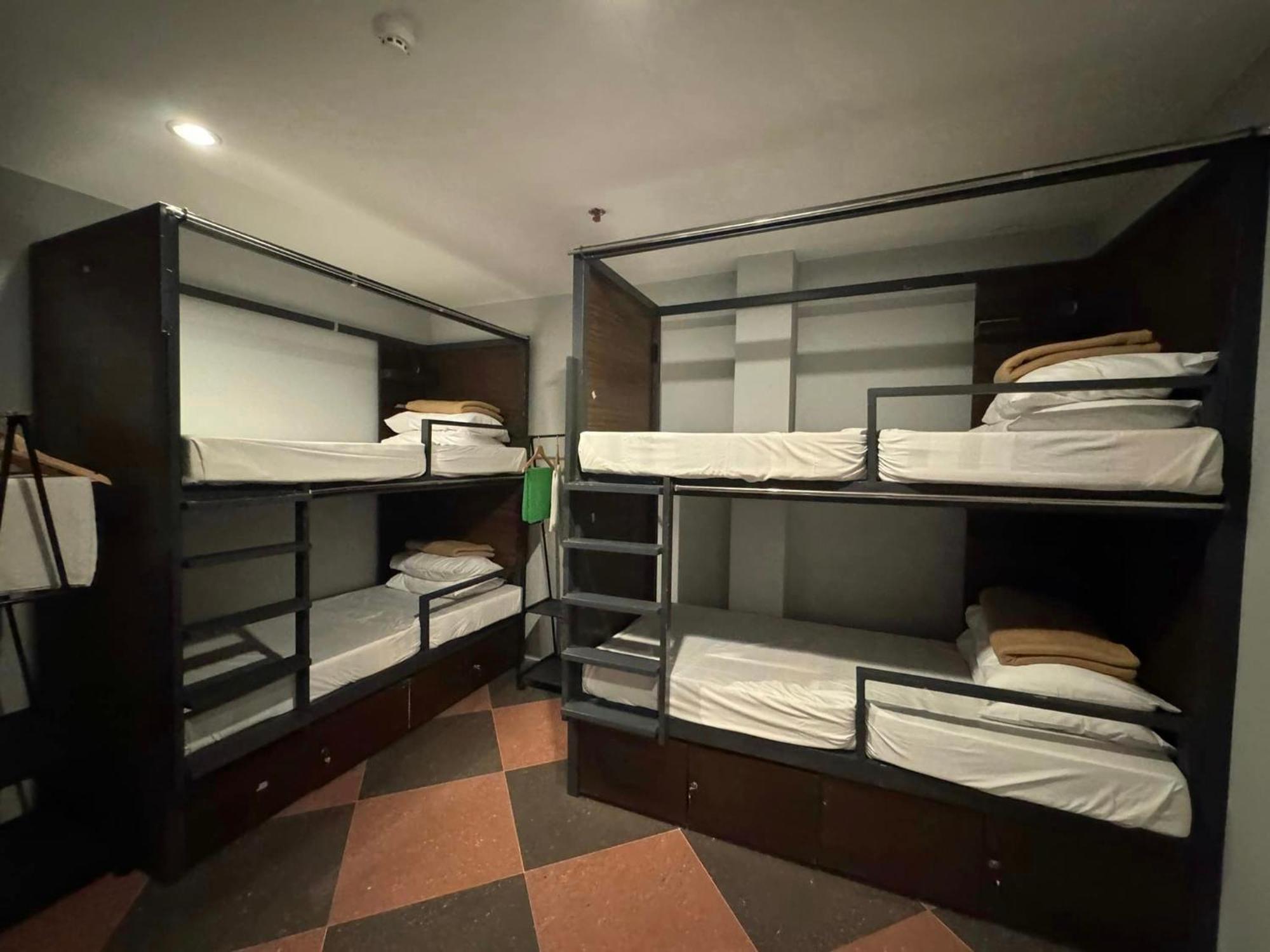 Cerca Hotel Balabag  Buitenkant foto
